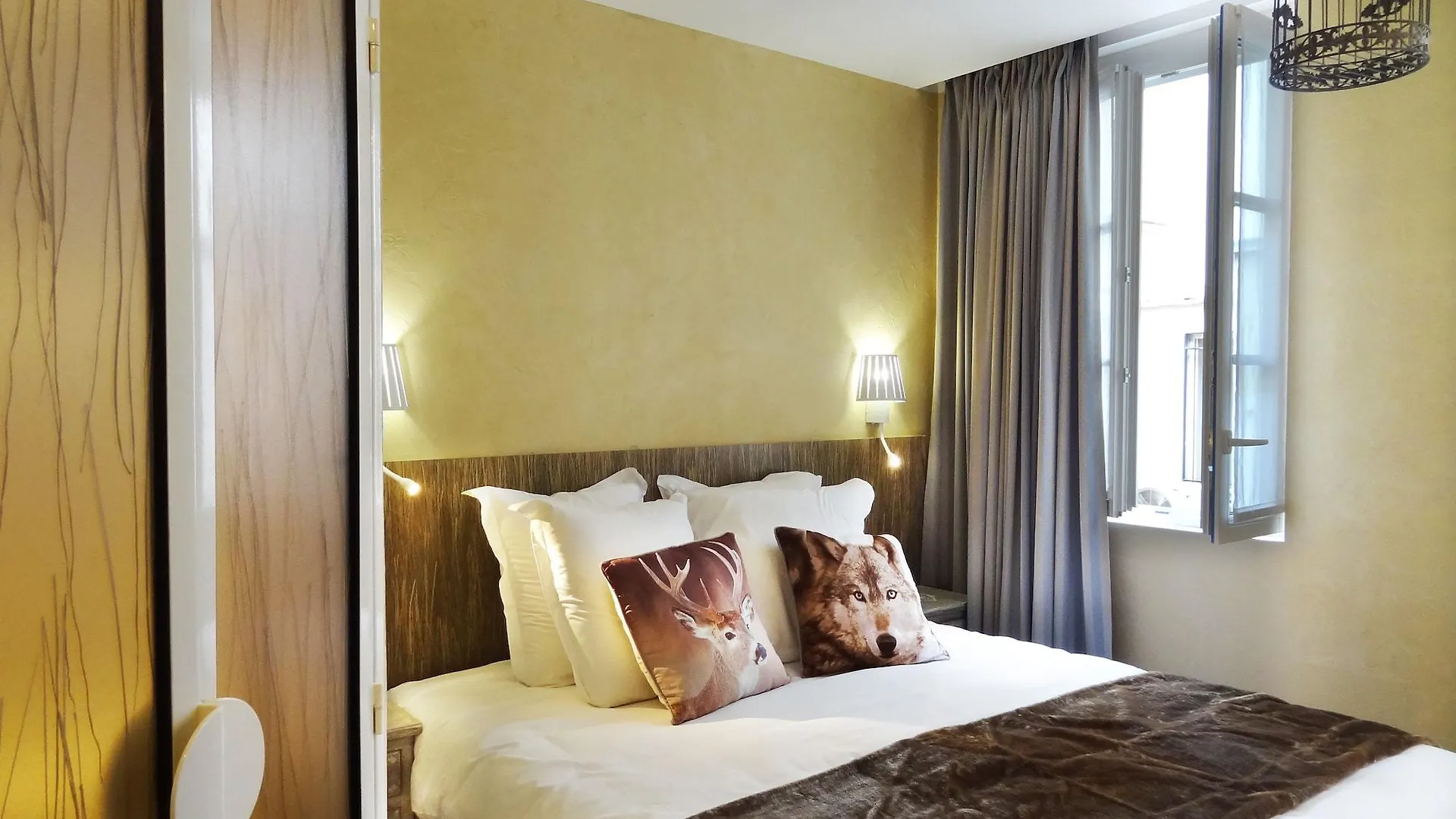 Le Pavillon Paris